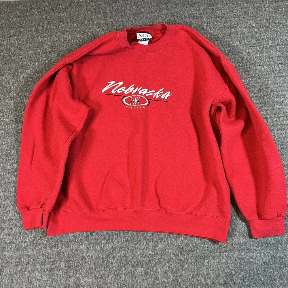Vintage Nebraska Cornhuskers Sweatshirt Mens Medium Large NCC Football‎ Sweater